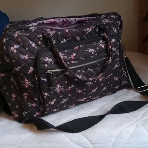 Black Floral 🌸 Quilted Weekender NWOT